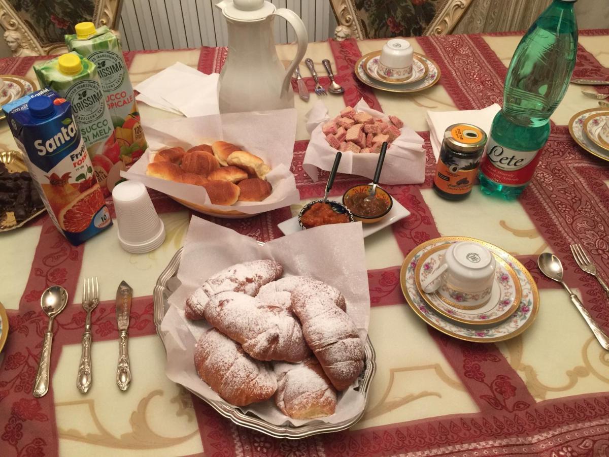 Colazione Da Lolly Bed and Breakfast Nápoles Exterior foto